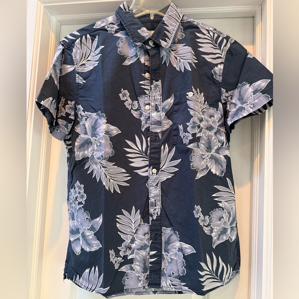 American Eagle Outfitters Navy Floral Men's Shirt